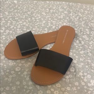 Black sandals